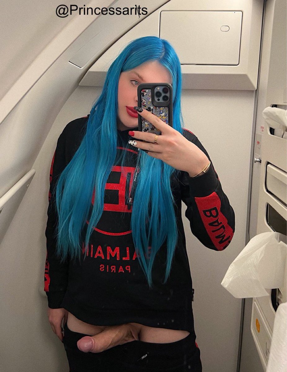 Princessarits tweet media