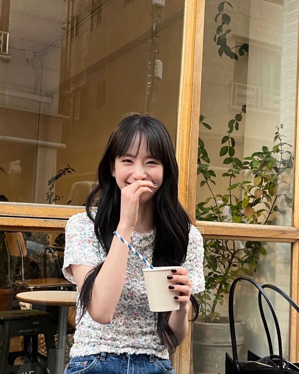 seolally's tweet photo. @TamagoPost SERAYA ANESKA, 1994.

Punya cafe dan penyuka kopi.
Kamu suka kopi? https://t.co/T4GJjpHRVm