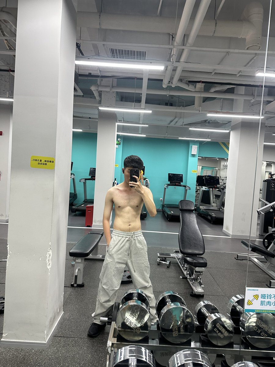 七全月 tweet media