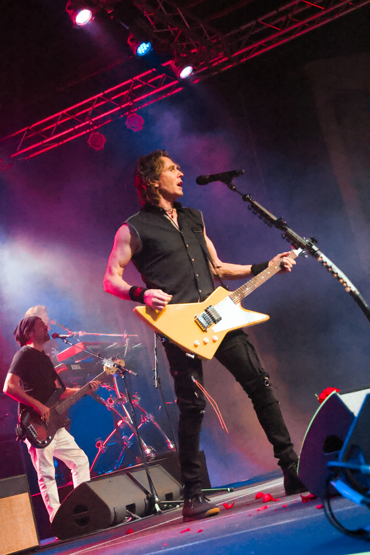 SemCasImmokalee's tweet image. An iconic night with @rickspringfield
Hit after hit, nonstop energy, and a crowd that sang every word. What a show!
#RickSpringfield #SWFL #moreinparadise #seminolecasinohotelimmokalee