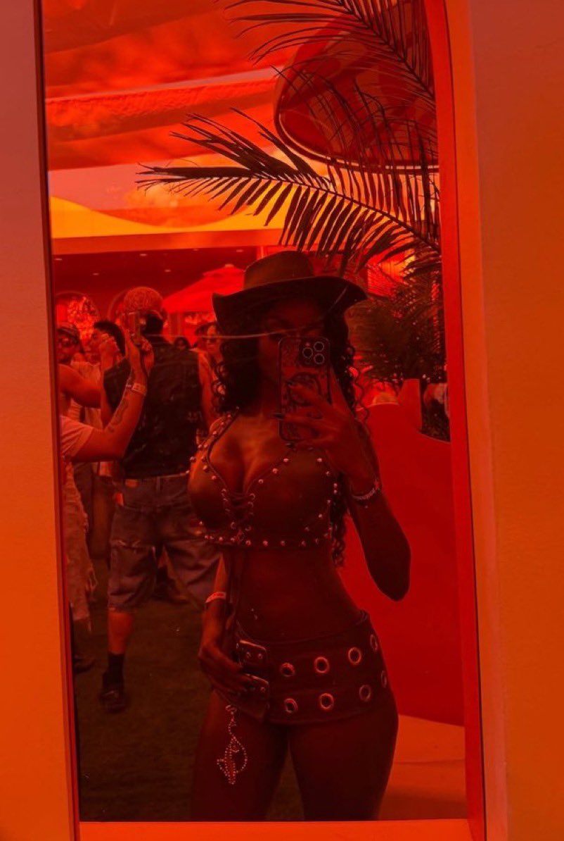 Creamy MeatDoll 🤍✨ tweet media