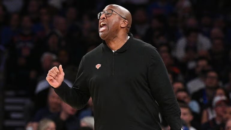 knicks_union's tweet photo. Mike Brown is 38-9 this season on challenges 

Number 1 in the league 👀 https://t.co/GOBUYkwxJx