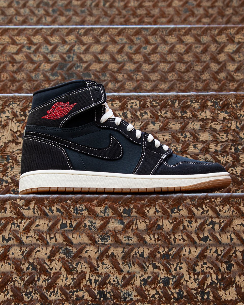 Foot Locker Canada tweet media