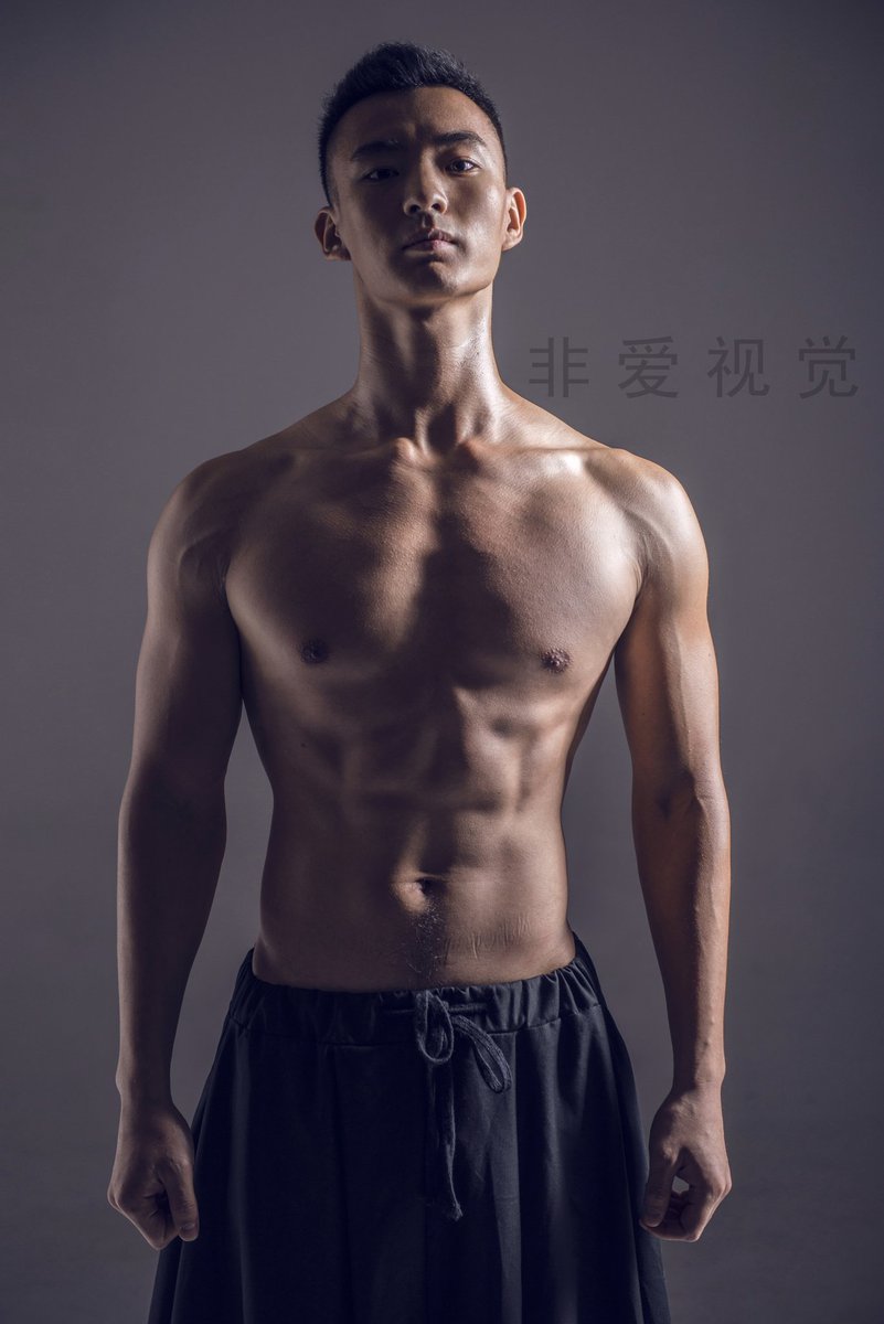 非爱视觉*归来 tweet media