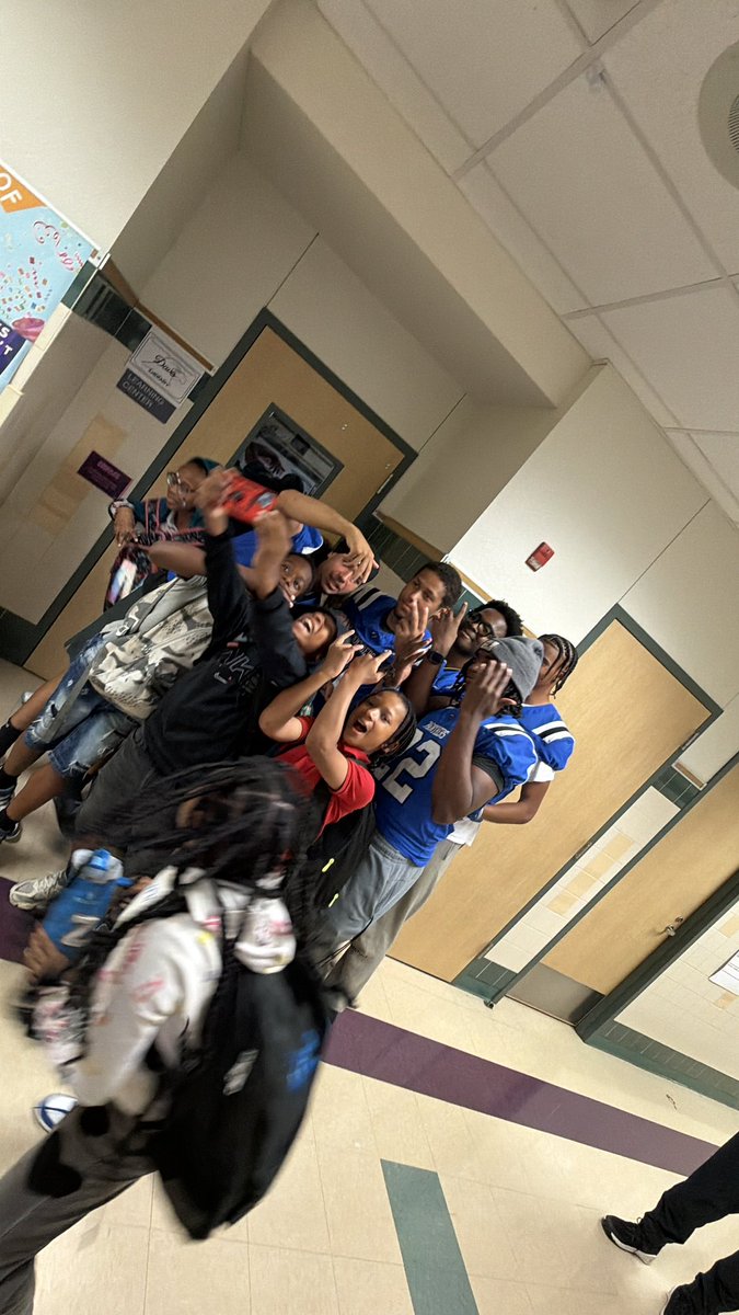 NorthCro_FB's tweet image. Big Panthers. Bigger purpose. 🐾

Our guys pulled up to Bess Race Elementary to remind the next generation what it means to be great — in the classroom AND beyond.

STAAR season is here… go be GREAT!

#DFAM #NC2ST6TE #817 #PantherPride #BAboveAverage #ForTheCity