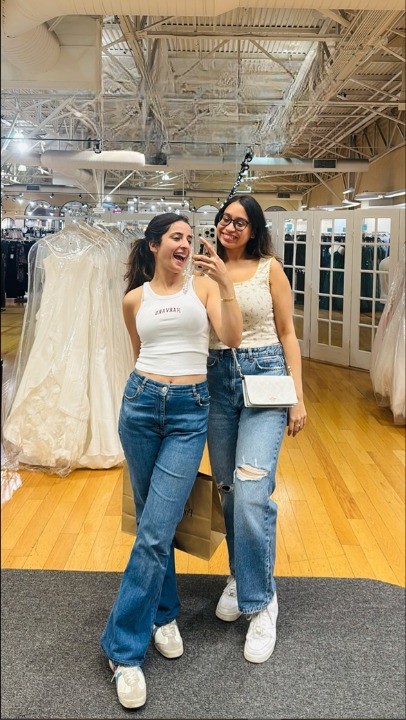 Shamanasee1212's tweet photo. Shopping Time With Bestie Happy Weekand to my Dearest X๐ฅฐ๐
#frienddina #LovelyStagram #Lovelyday #weekand https://t.co/6j7hQooNVq