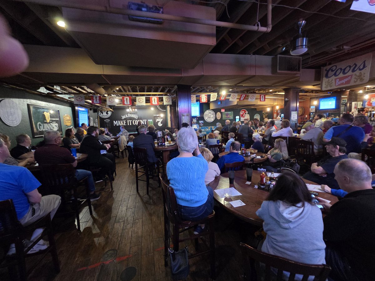 GroverforMO's tweet photo. Packed room. Big energy. Real results. 🎉

At the Lee’s Summit Democrats meeting we celebrated, every candidate and every issue we supported won.

That’s what happens when a community shows up.

But we’re not done.

November decides what’s next. 💪
#MOHD30 https://t.co/5E8Q3MRJvU