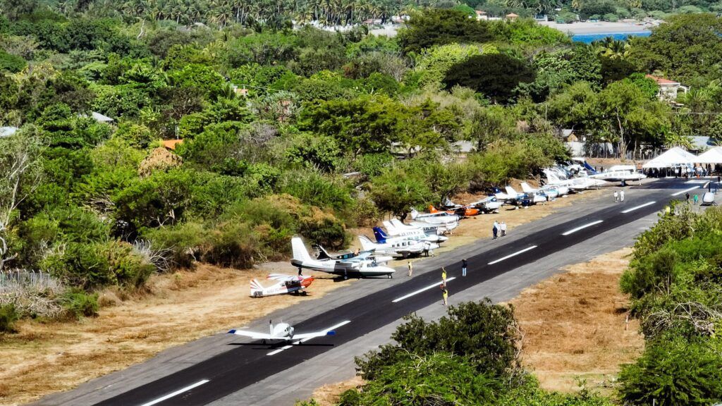 Nuevo aeródromo en el zapote fortalecerá vuelos regionales e incrementará turismo buff.ly/16VDNaX