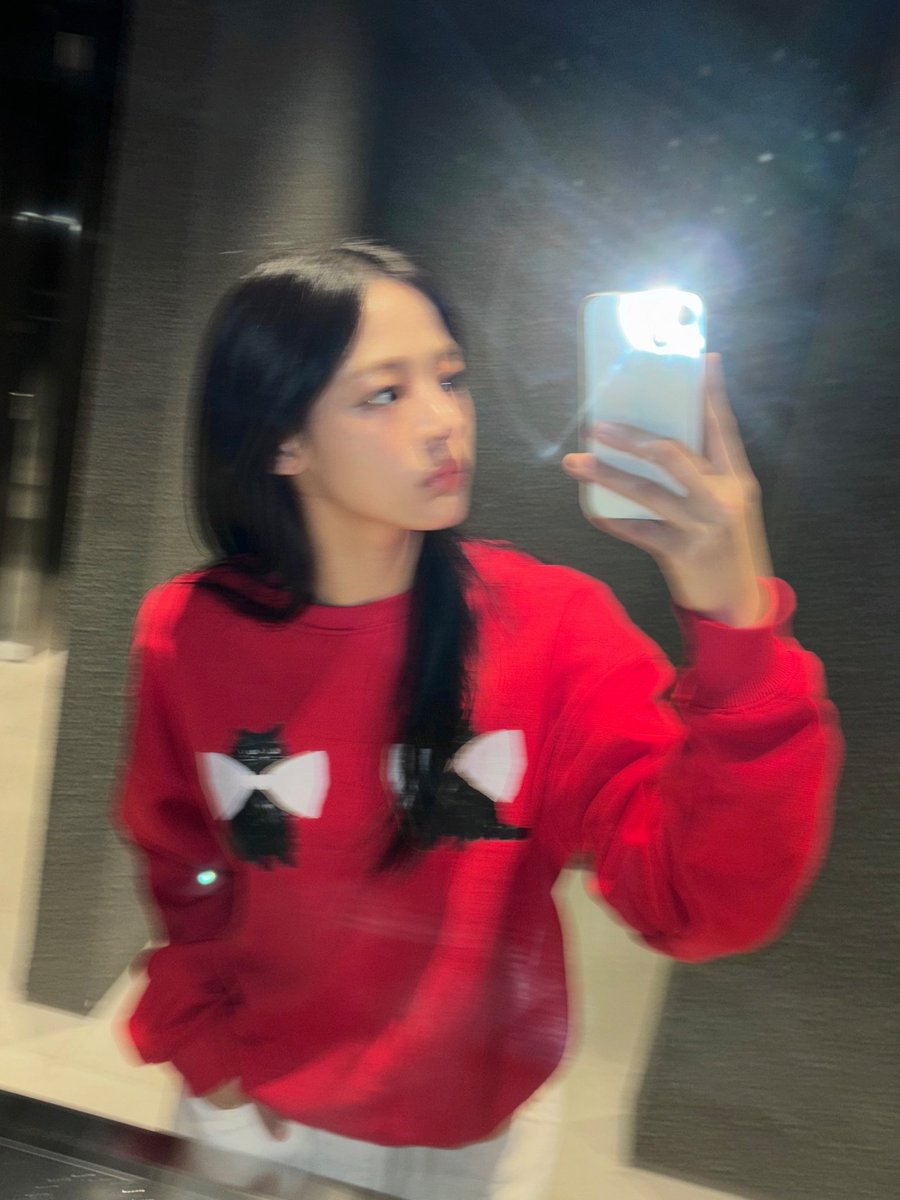 n년전 오늘의 민지 tweet media