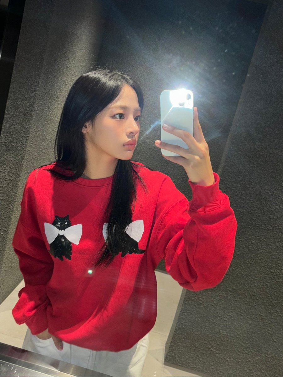 n년전 오늘의 민지 tweet media