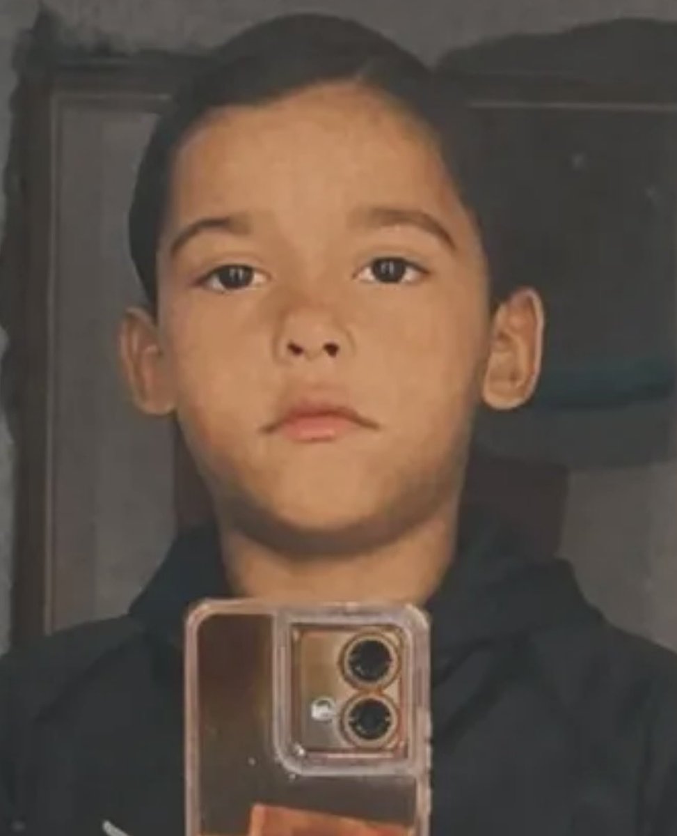 CasttelaryLooh's tweet photo. Será que o Enzo é filho do #poze ? https://t.co/q2oQt3751r
