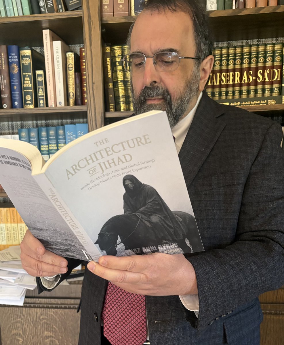 LiveUpToFreedom's tweet image. Get your copy and join the club! #knowledgeispower