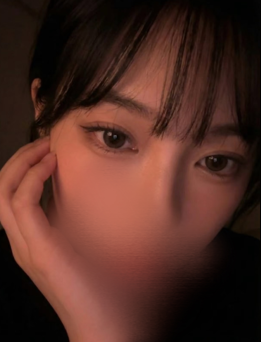lily tweet media