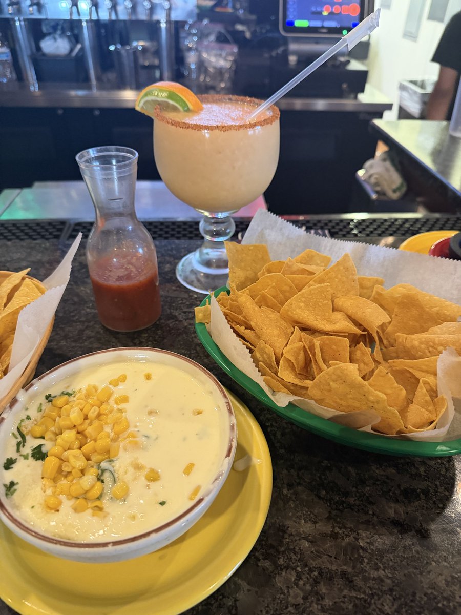 Live~Love~Life tweet media