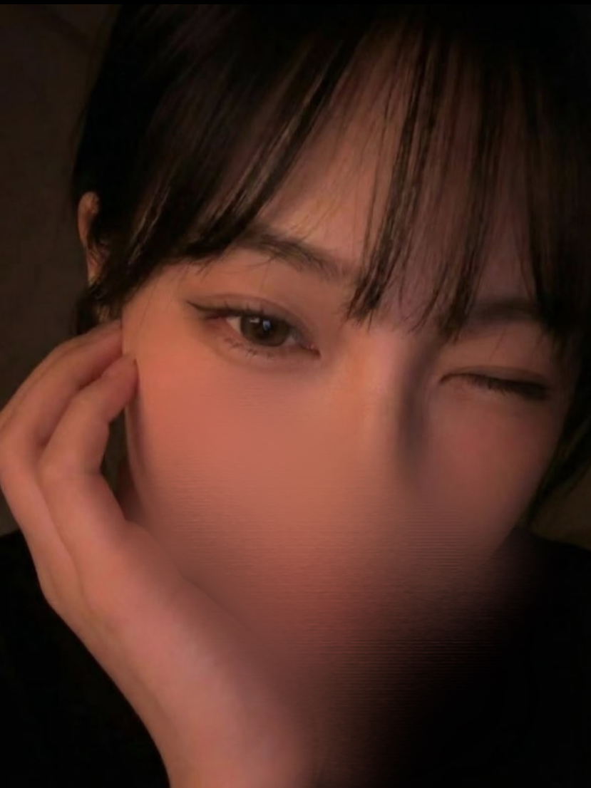 lily tweet media