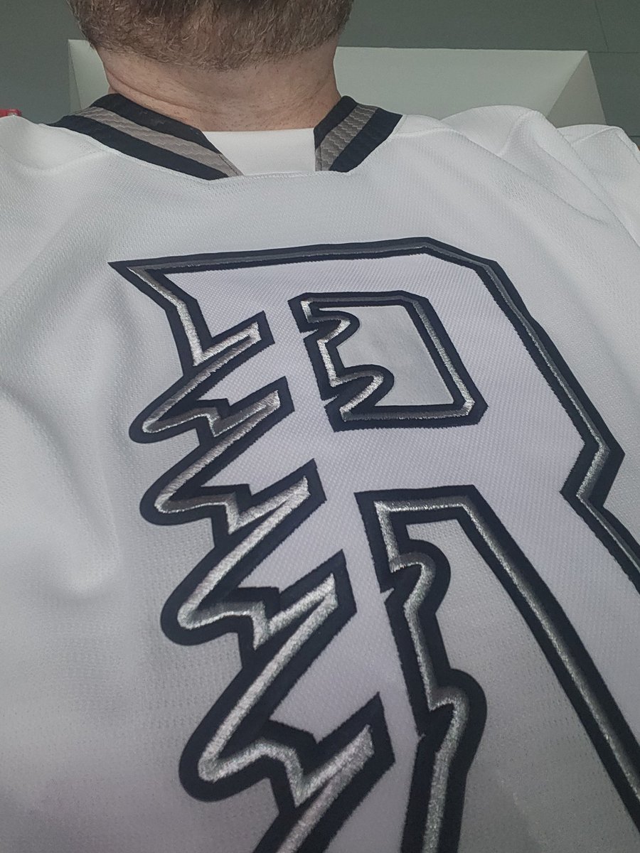 xXJAllenXx's tweet photo. Clean AF. https://t.co/NDd3s9KGFH