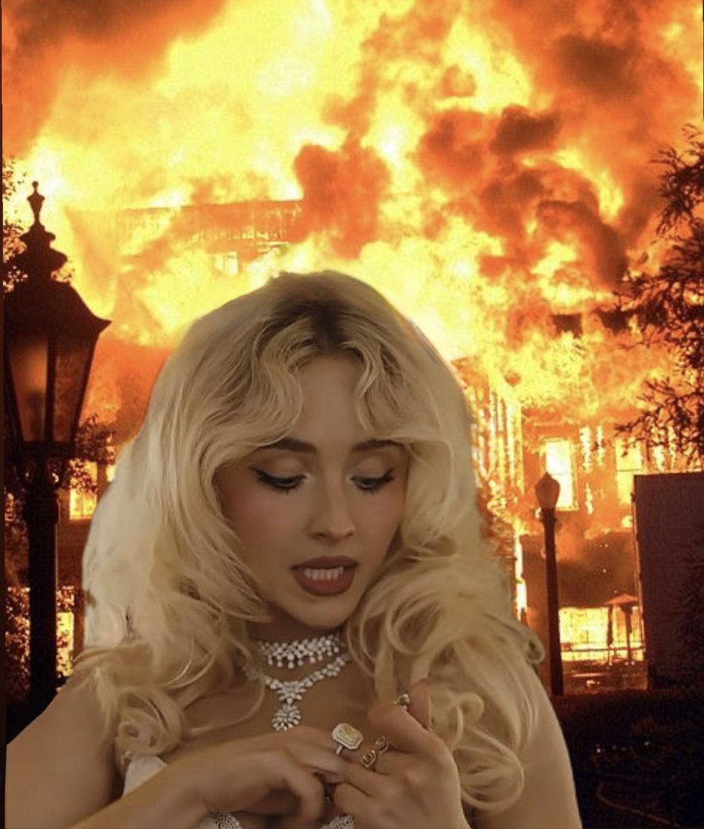 Kim’s in Tuscany • AG8 ✨🤍 tweet media