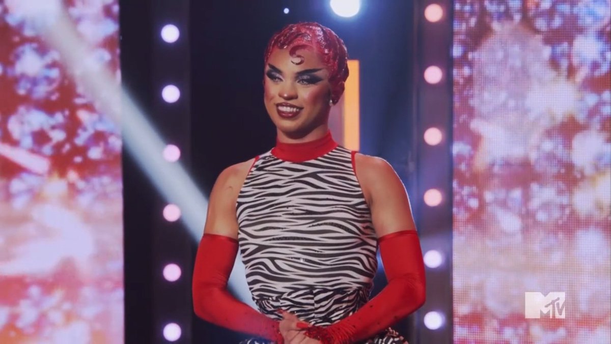 Drag Base tweet media