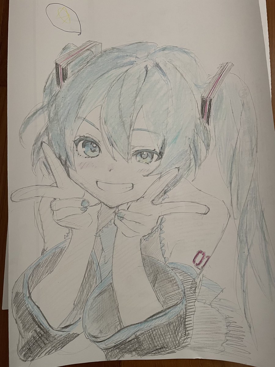 urano_45's tweet photo. 先日、子供と奥さんが模写した初音ミク https://t.co/sAs0Oiuz5O