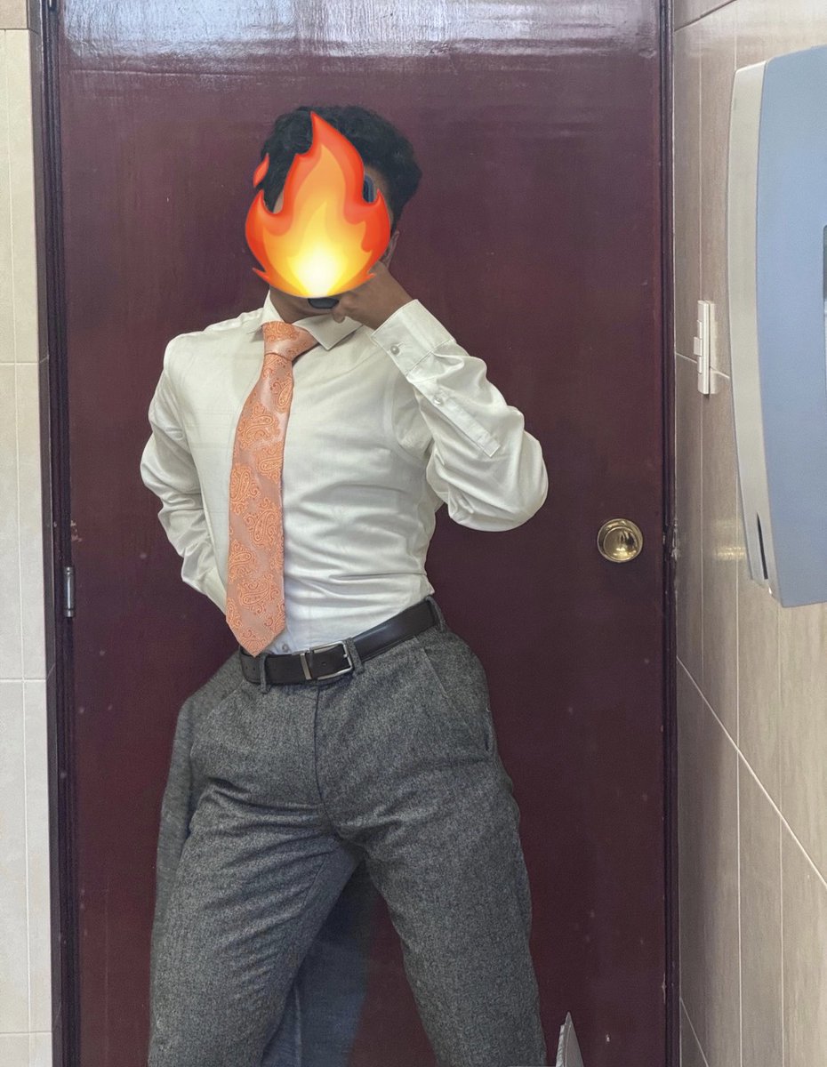 Daddy_suit tweet media