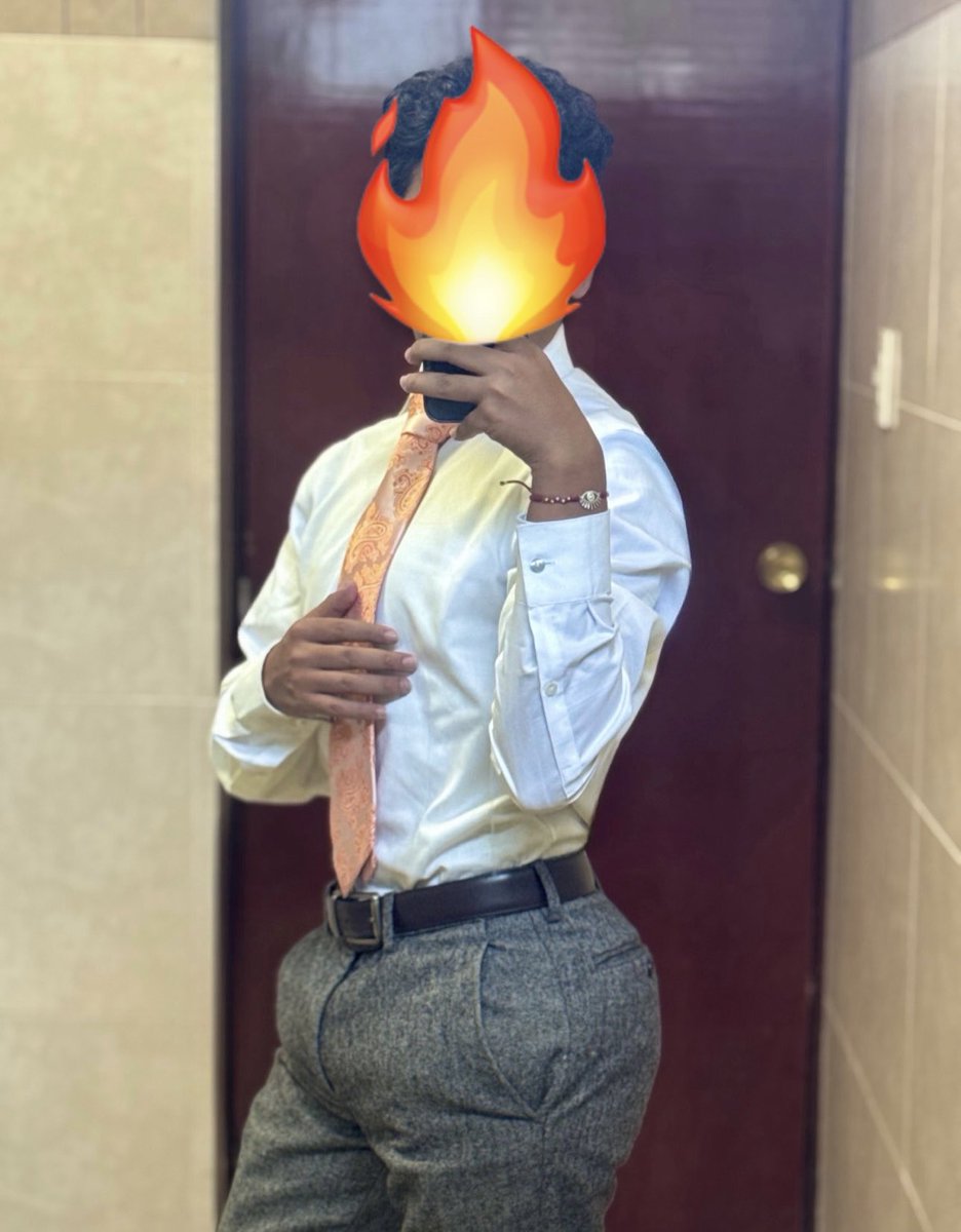 Daddy_suit tweet media