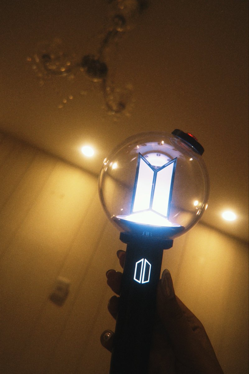 sasa ★ VAI VER O BTS tweet media