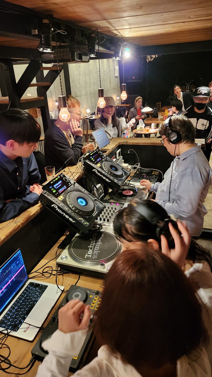 にく(ええじゃない課/ピクニック事件) tweet media