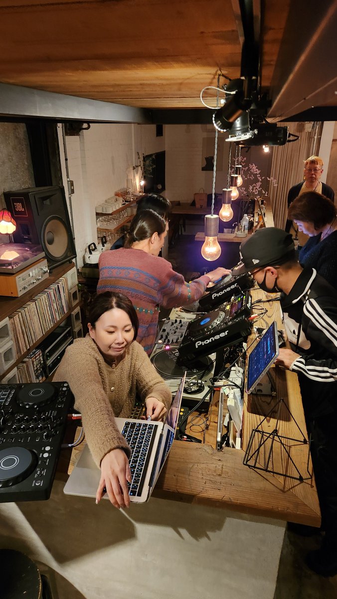 にく(ええじゃない課/ピクニック事件) tweet media