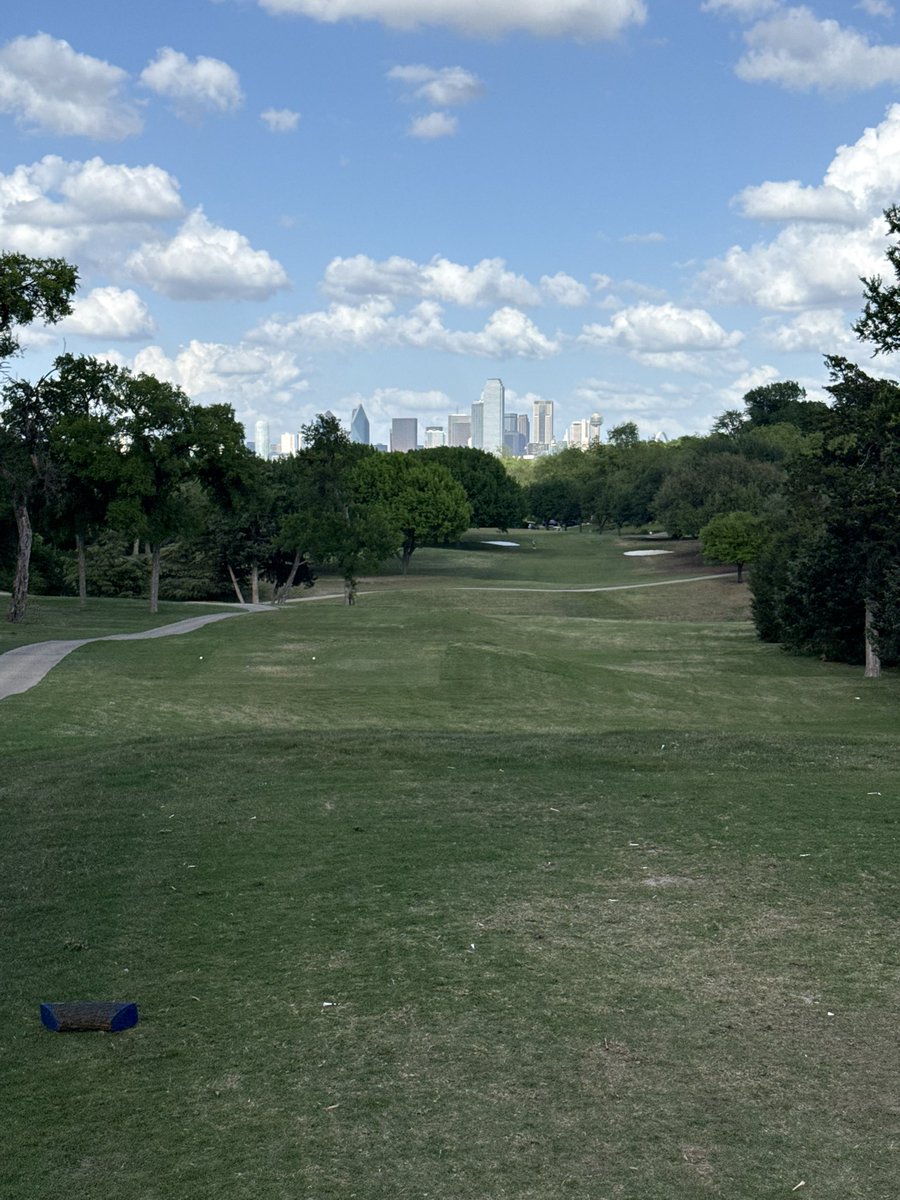 MichaelMooseElk's tweet photo. Left work at 2pm to get this view and get 18 in. Life doesn’t get much better than this #masters #citydox https://t.co/XqJGAPgE49