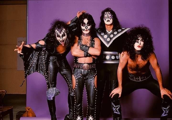 KISSopolis's tweet image. #KISS 1974