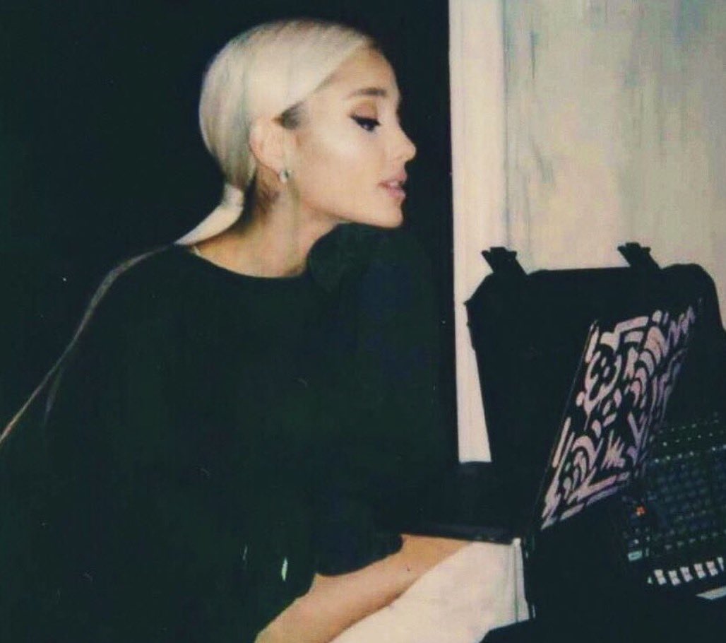 eryn ☼ ⋆。˚ ⋆ tweet media