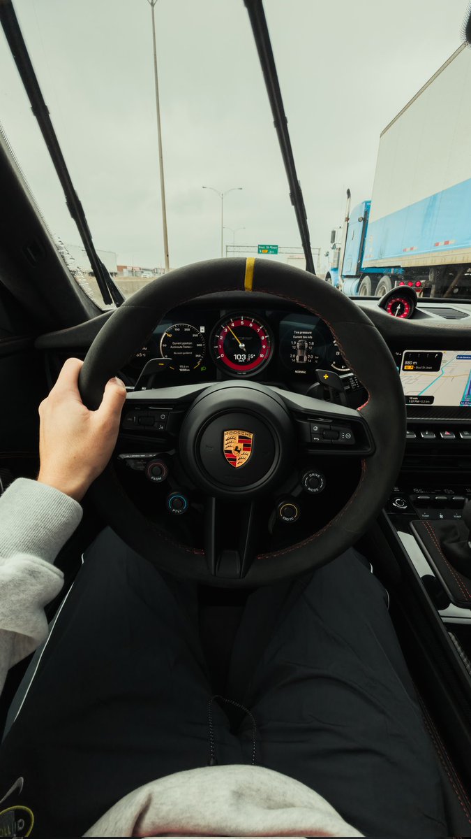 andres_vidoza's tweet image. 992 GT3RS is hands down worth the hype.