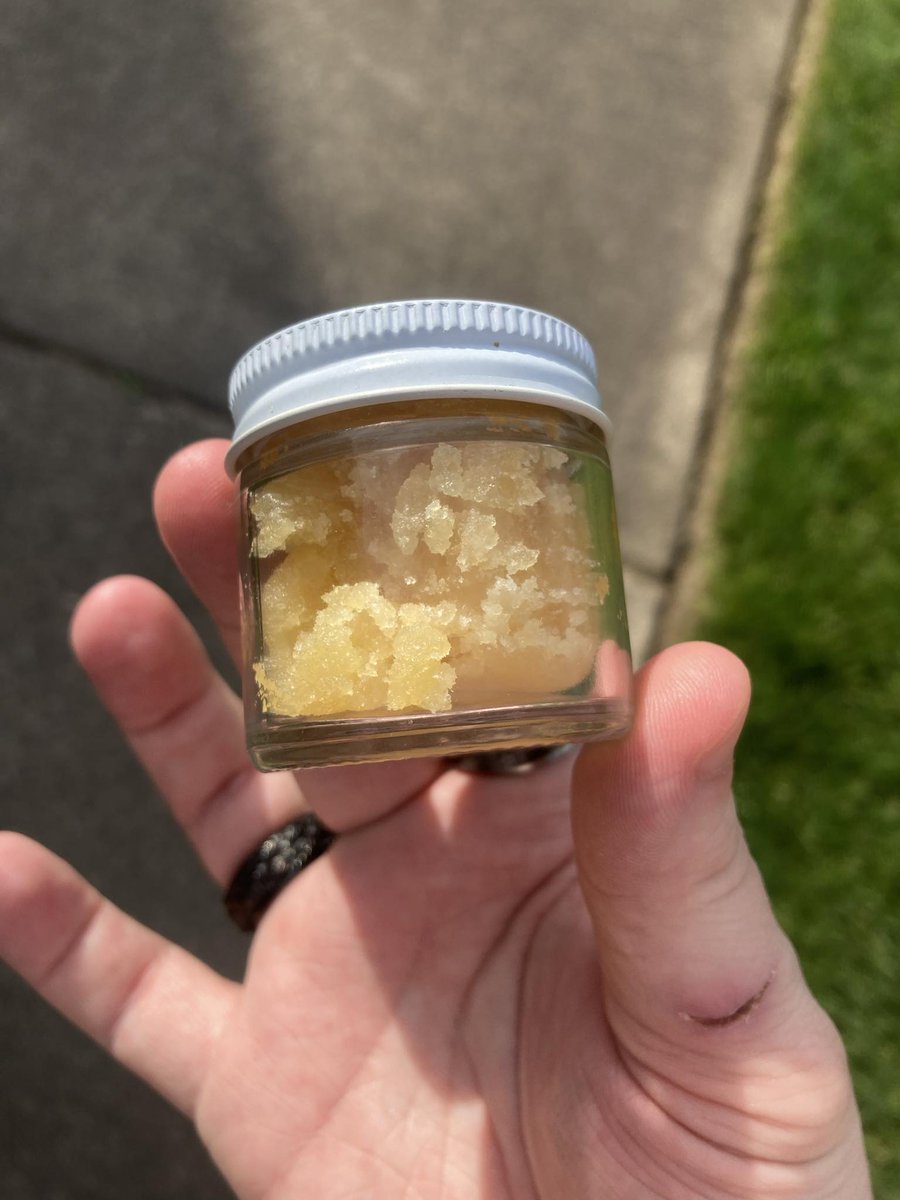 safferoth420's tweet image. Just picked up this Oz of Gush Mintz from @therealhtp503 Super smacky and definitely worth the price 💯
#fypシ゚viral #trending #resin #safferoth #oz #oregon