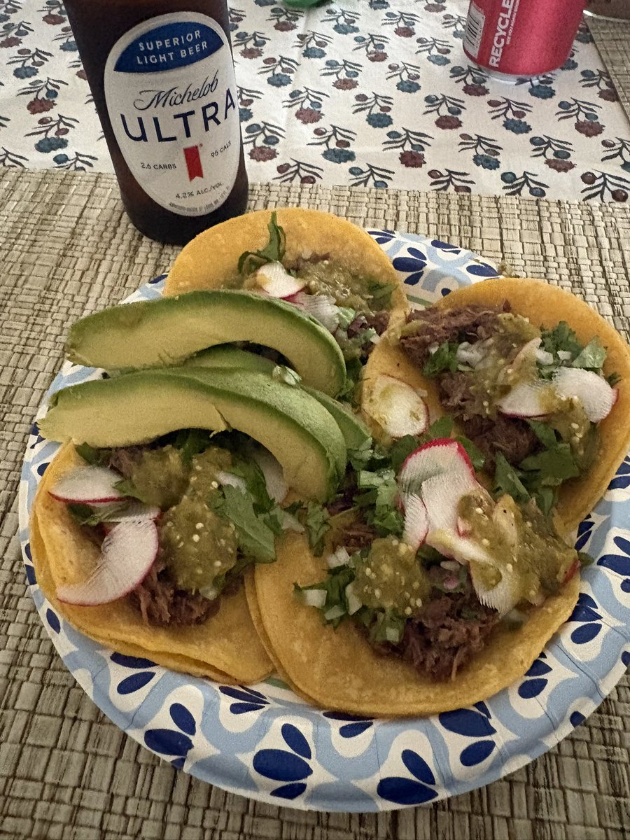 Hora de la cena , provecho y feliz noche ,!!