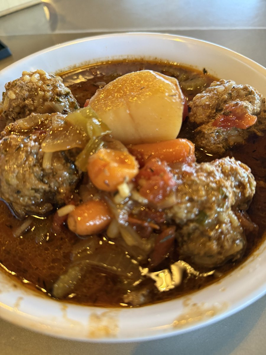 El Guapo tweet media