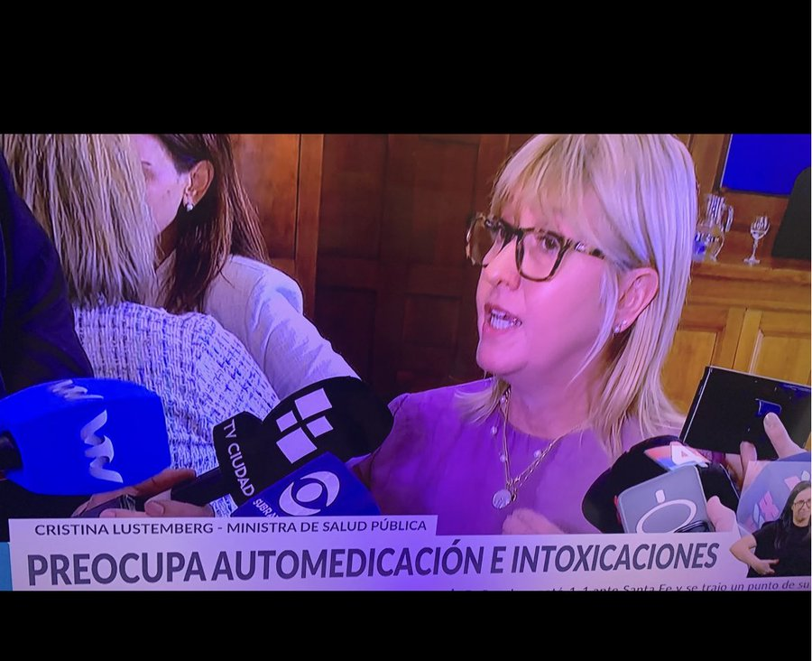 ▪️Festejan que se vende más marihuana en las farmacias
▪️Festejan que se anota más gente para comprar marihuana
▪️Quieren vender marihuana a los turistas
▪️Uruguay es LÍDER en abuso de drogas

Les preocupa la automedicación?
🤡🤡