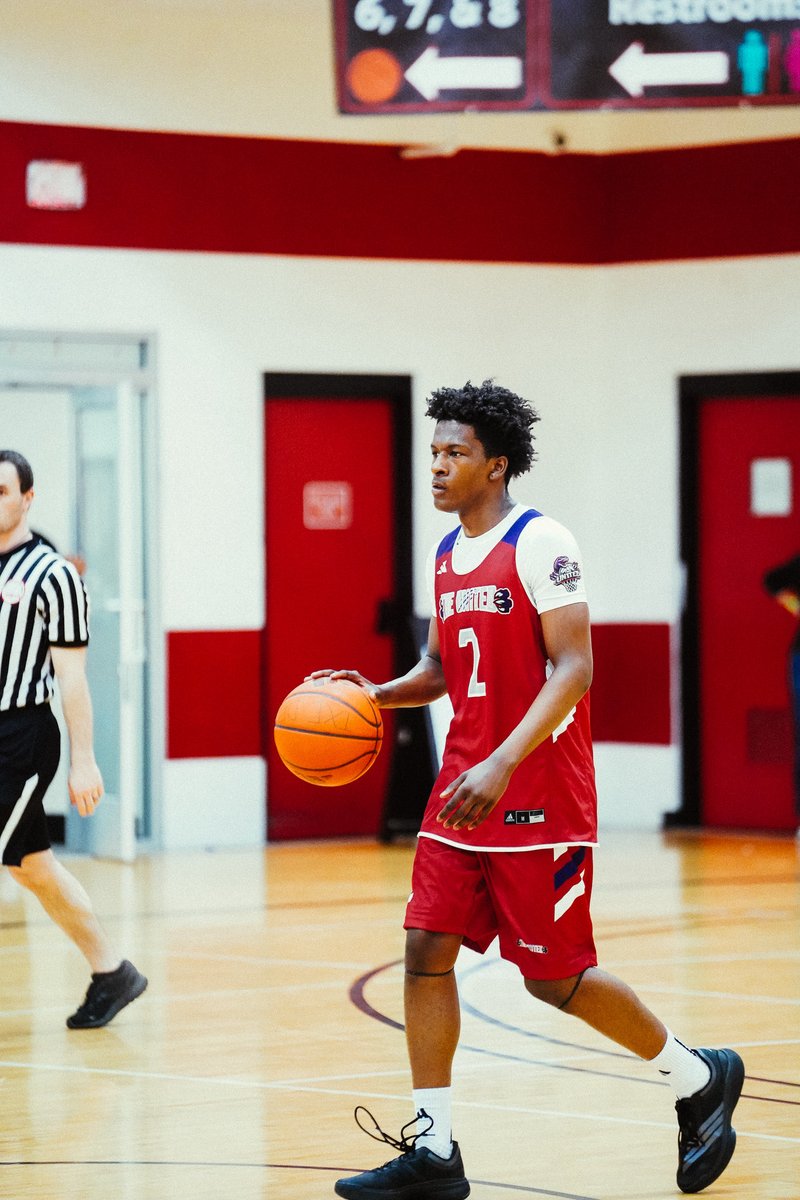 CoachBudDaniel's tweet photo. 17U: The UN1TED 78 🆚 TXE DFW 36,  1st win of the szn on @3StripesGOLD, the guys are starting off to a great start with a well balance scoring attack from the squad. James Schafer (@jrschafer7)  & Jeremiah Shipp (@jjshipp_3) led all scores w/ 16pts each!  @CoachQUn1t 

@SportsPassports @scopescouting @TheUn1TPromise