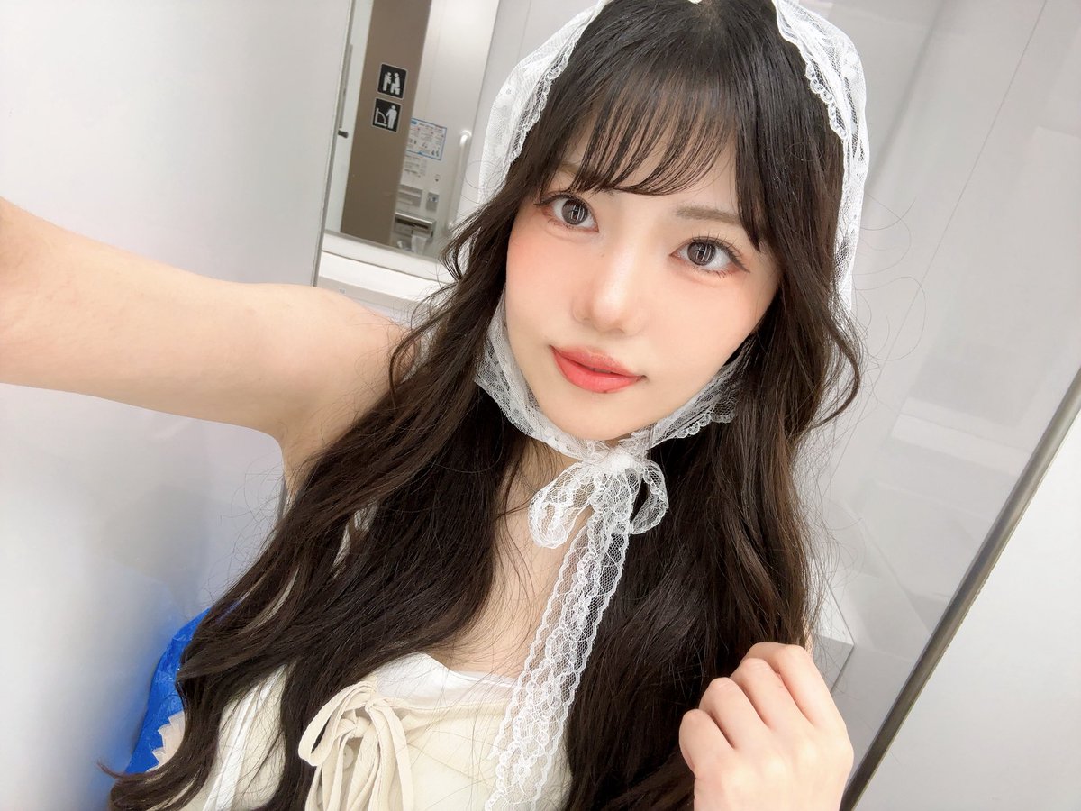 なお tweet media