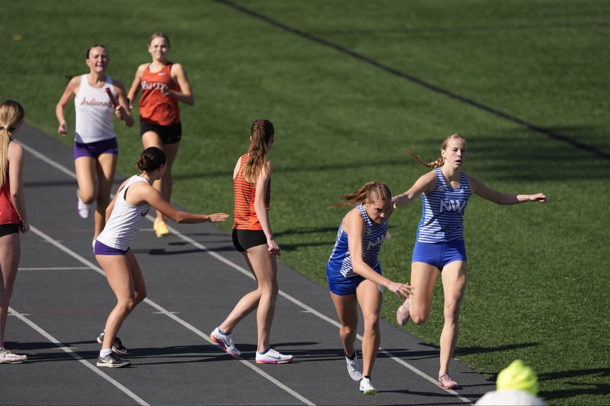WaukeeNWGTF's tweet photo. Northwest Relays | 4x800

🥇Dani, Kell, Olson, Stubbendeck 9:32.92 [NW No. 8]

#BOLDandBLUE🔵⚪️ https://t.co/cLrhC3wk3i