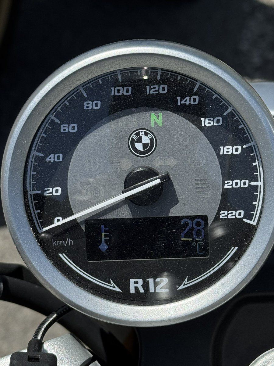 Decheeee tweet media