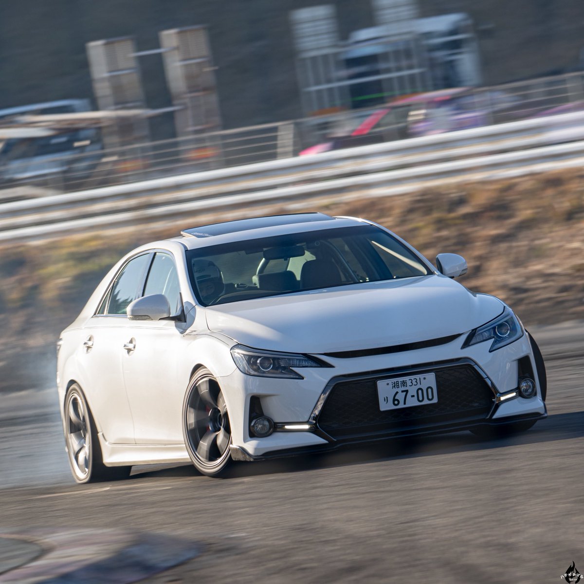 #あなたが愛車を選んだ理由を三つ教えて

サンルーフ
サンルーフ
サンルーフ