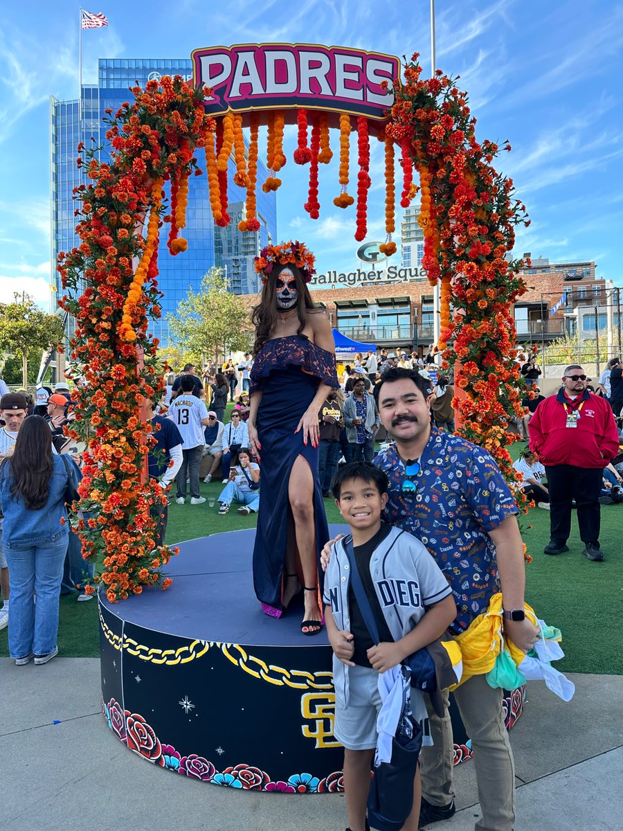 KennnnyG's tweet photo. #SDinHD https://t.co/4o6TPIrL6c