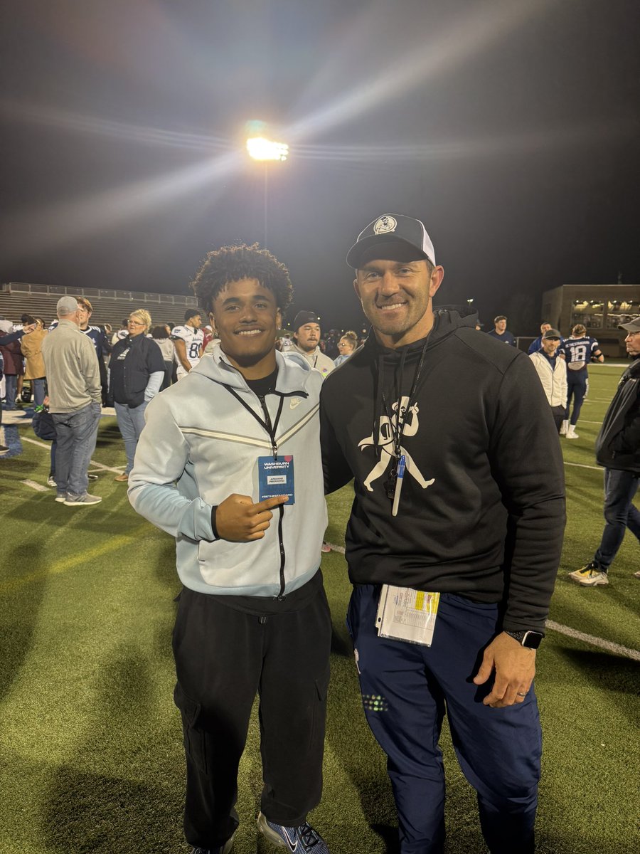 Armane1_'s tweet image. Had an amazing experience at Junior Day today! Grateful for the opportunity to meet the coaching staff and learn more about the program. Looking forward to building relationships and continuing to work. #Recruiting #AGTG #BeTheStandard