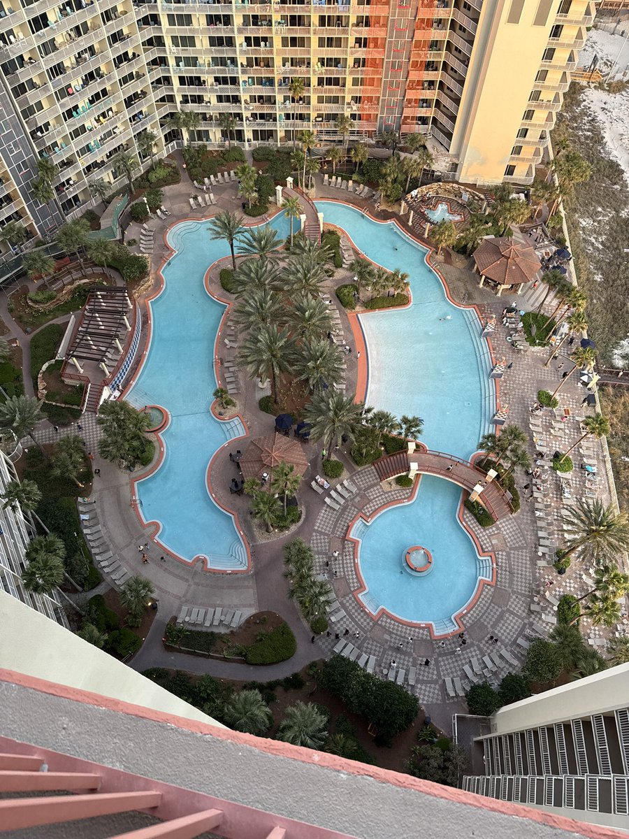 Crista Thacker •CT3• tweet media