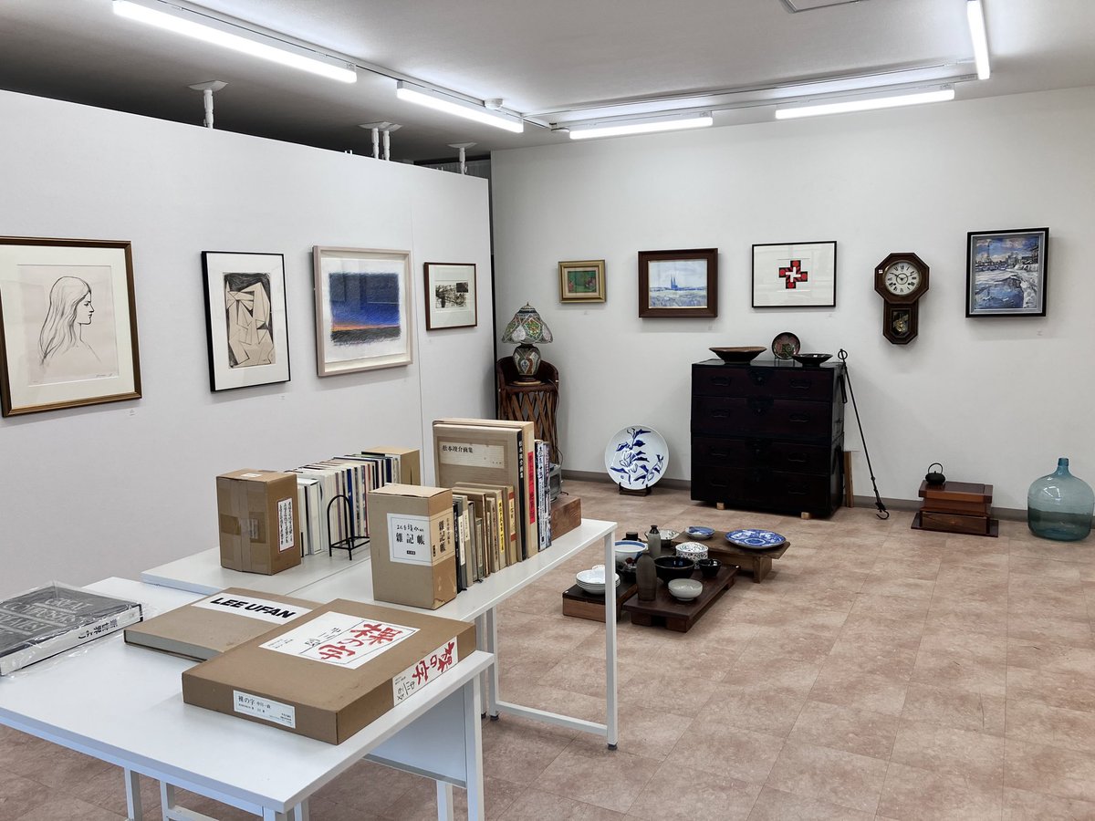 implexus art gallery tweet media