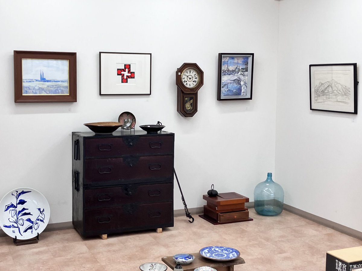 implexus art gallery tweet media