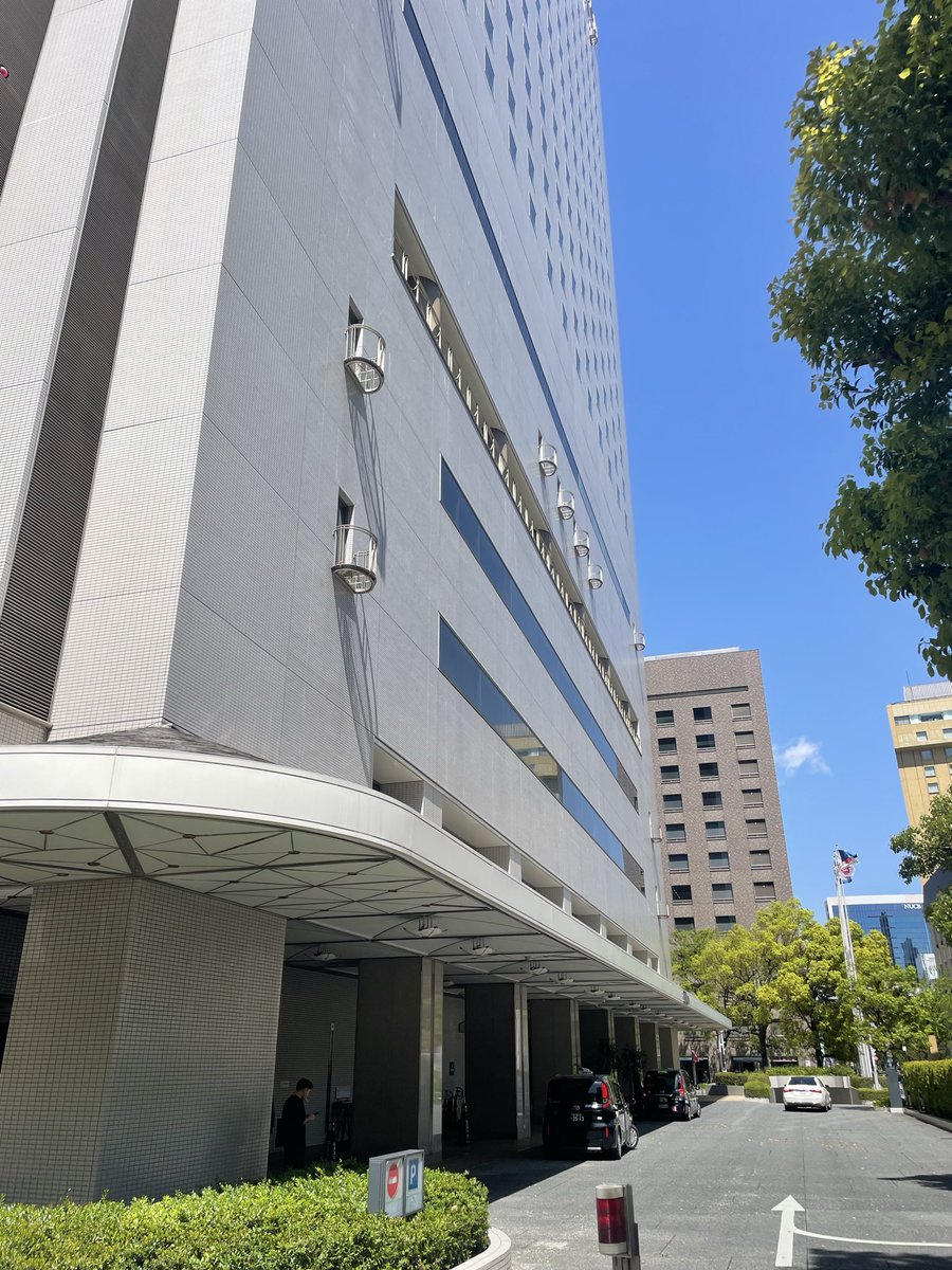 i_yp's tweet photo. おはようございます
今日はヒルトン名古屋で
創立記念パーティーです https://t.co/UAn0Rxk3aR