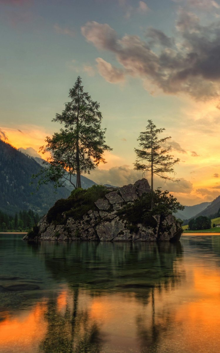 emily_anna1995's tweet image. Some beauty doesn’t need filters. 🌍
#nature