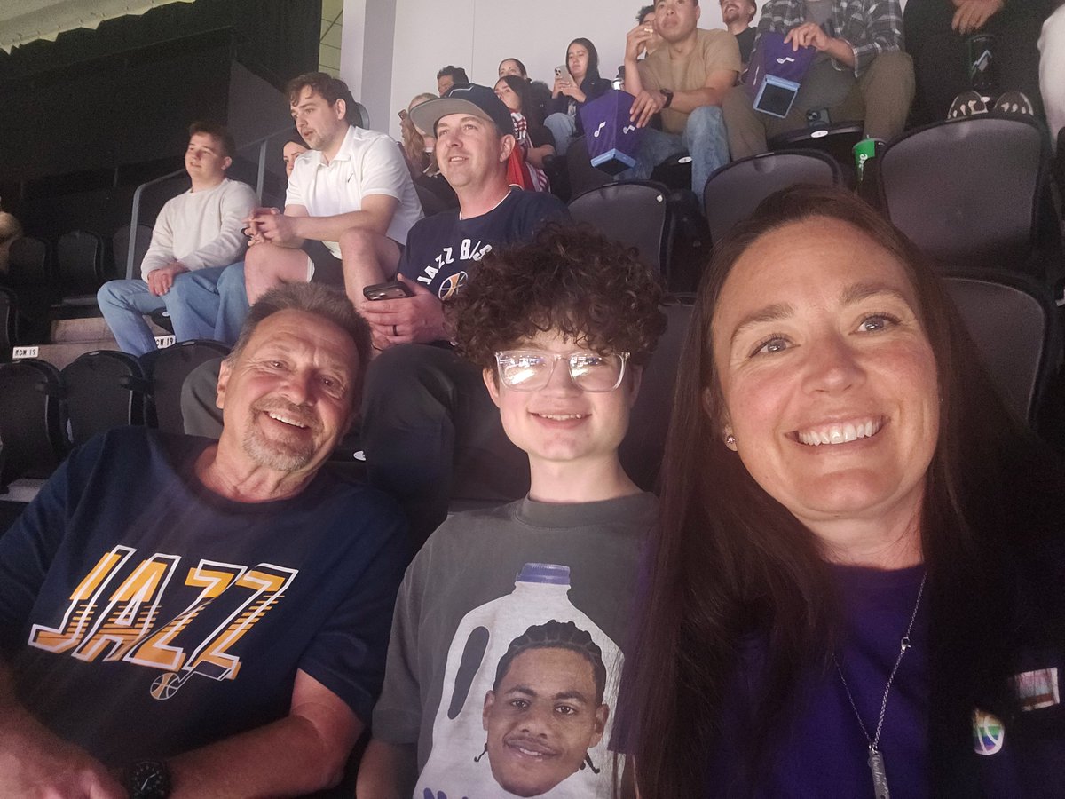 JamieTweets0811's tweet photo. Three generations of Jazz fans at the game tonight 💜 @utahjazz #takenote #lesolsonit https://t.co/LZVubx5w9g