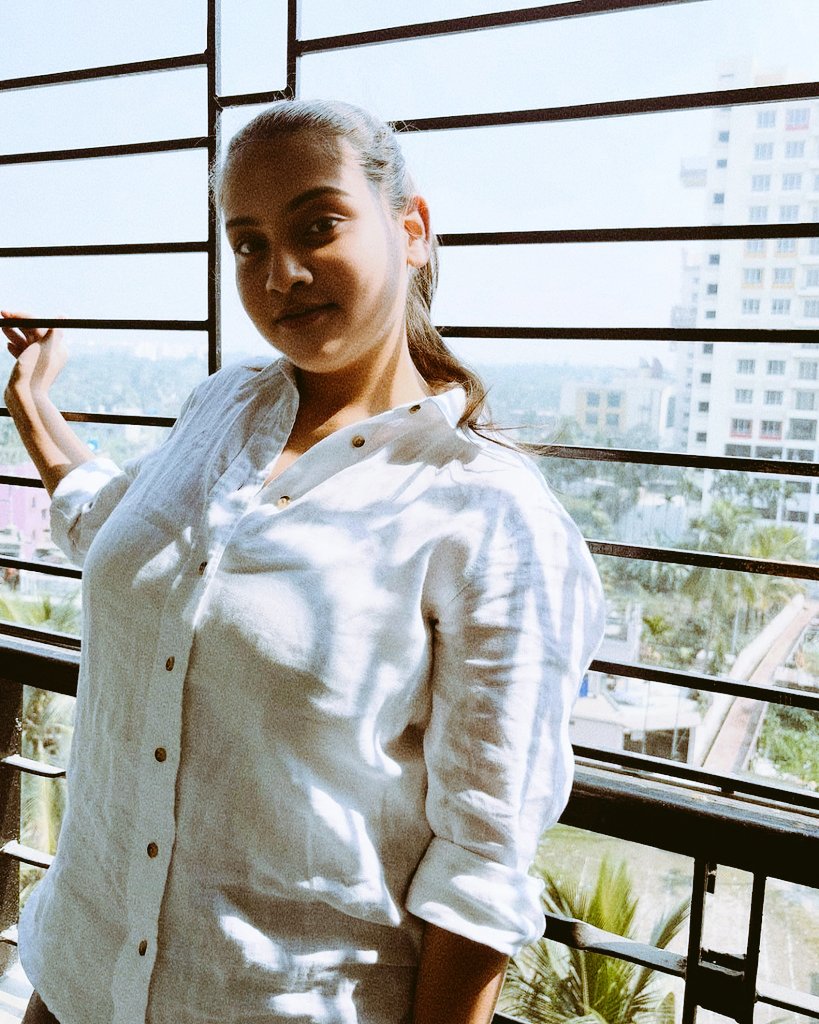 Ambar Pandit tweet media